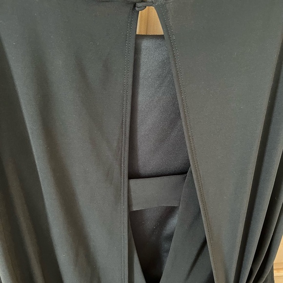 The little black dress - Picture 3 of 8